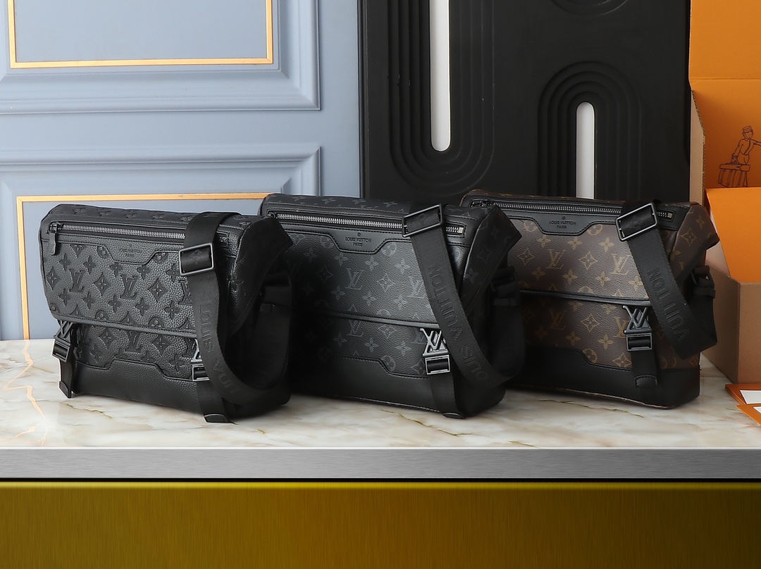 ルイヴィトン Louis Vuitton M25121 メッセンジャーバッグ Voyager Monogram Shadow LVスーパーコピー後払い安全なサイト