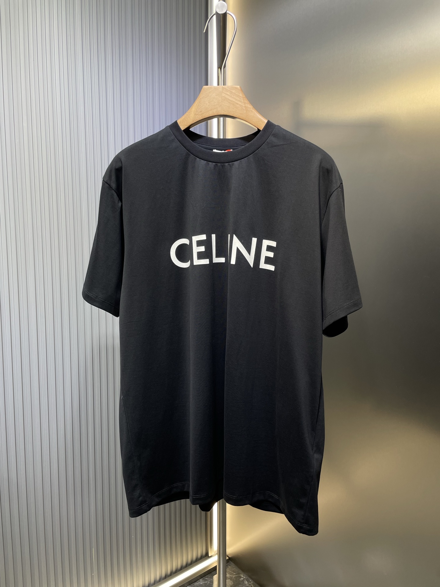 2色 2025ssセリーヌ 半袖Tシャツ メンズ レディース XS S M  L CELINE文字スーパーコピー後払い