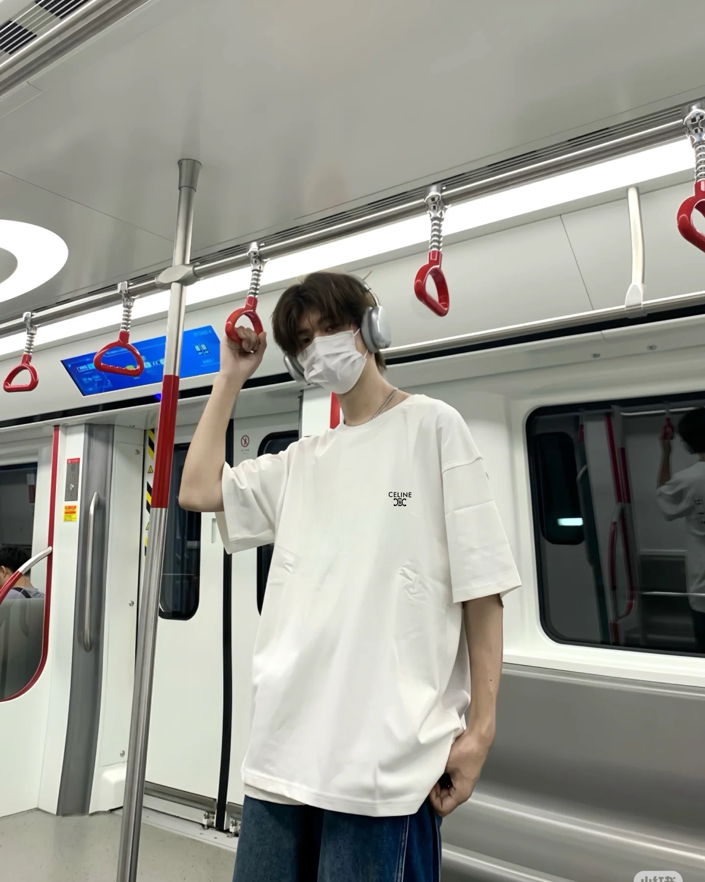 2色 2025ssセリーヌ 半袖Tシャツ メンズ レディース XS S M L サイズ大きめ スーパーコピー後払い人気サイト