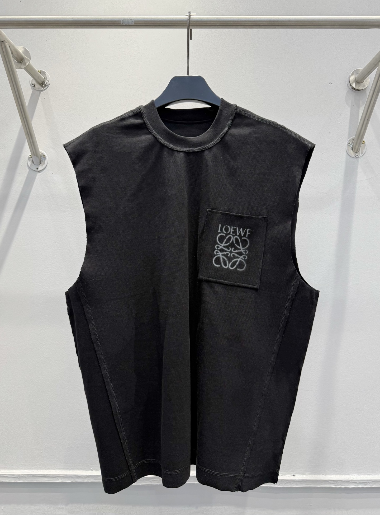 ロエベ 半袖Tシャツ 袖なし スーパーコピー代引き後払い可能