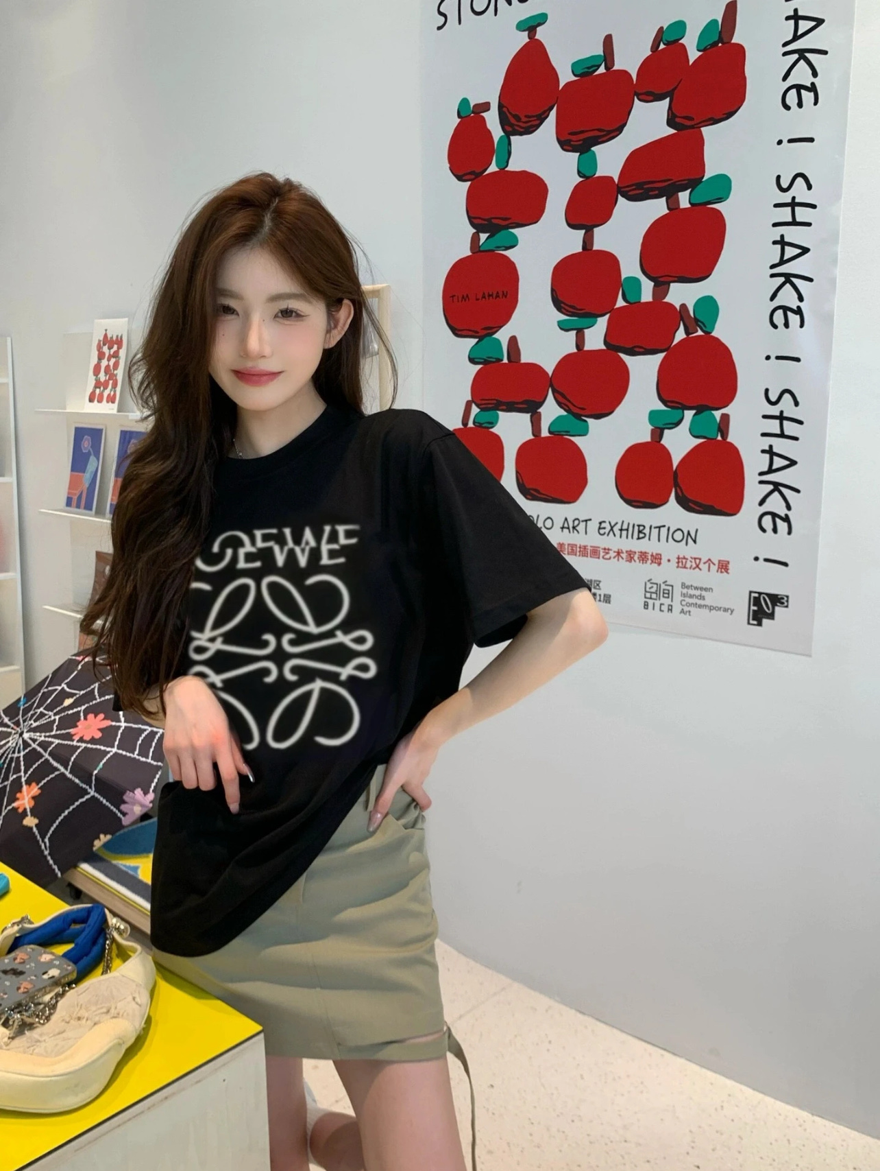 2色ロエベ 半袖Tシャツ 転位logo メンズ/レディース  XS S M L スーパーコピー代引き後払い可能