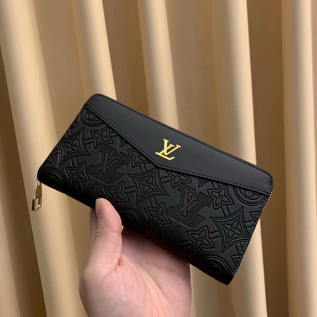 ルイヴィトン ファスナー長財布 19x10cm