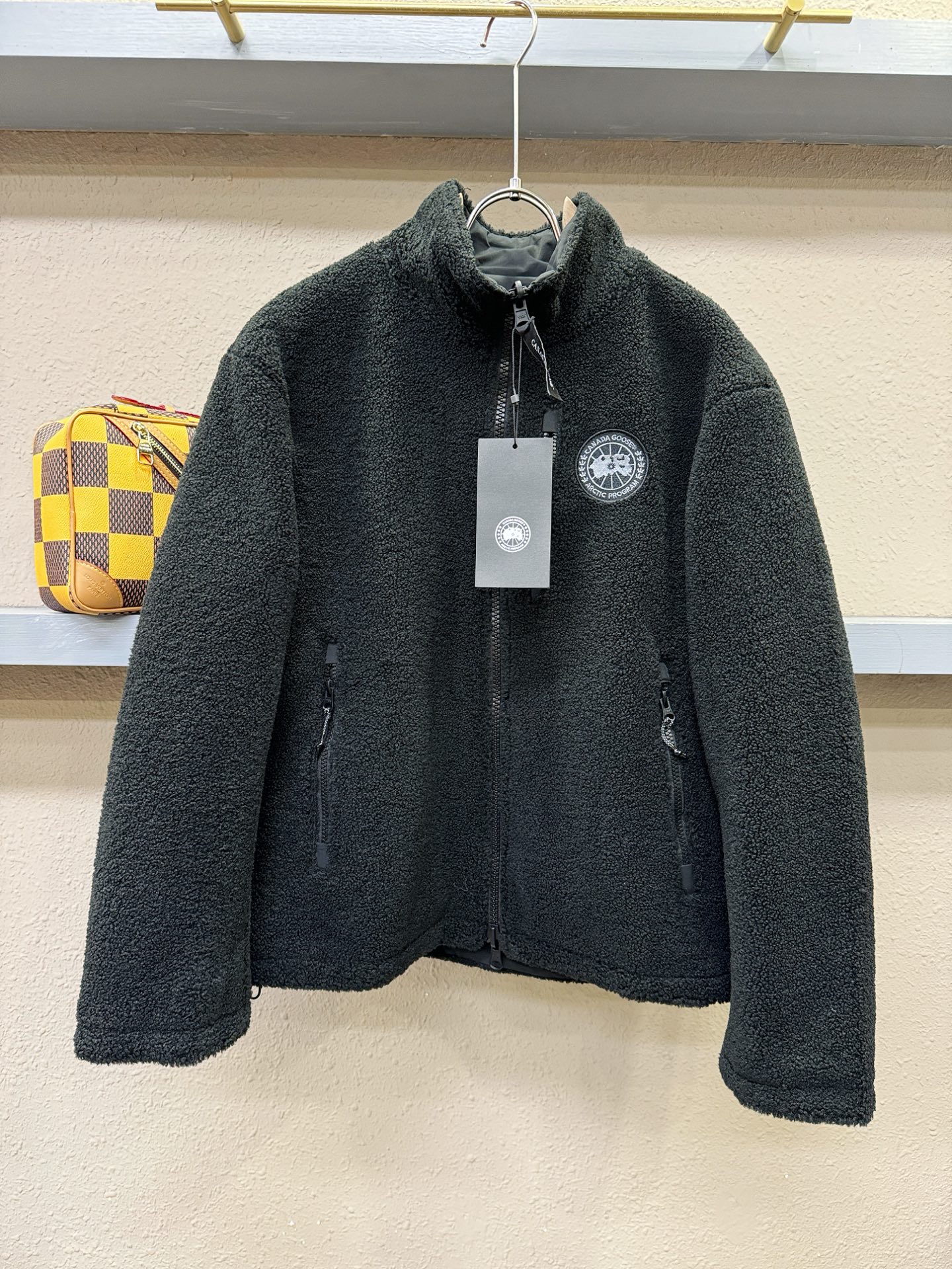 カナダグース スーパーコピー ジャケット リバーシブル Canada Goose アウター 服偽物おすすめ後払い